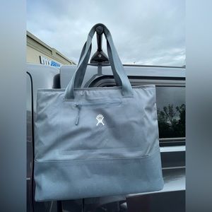 Hydro Flask 20L Insulated Tote